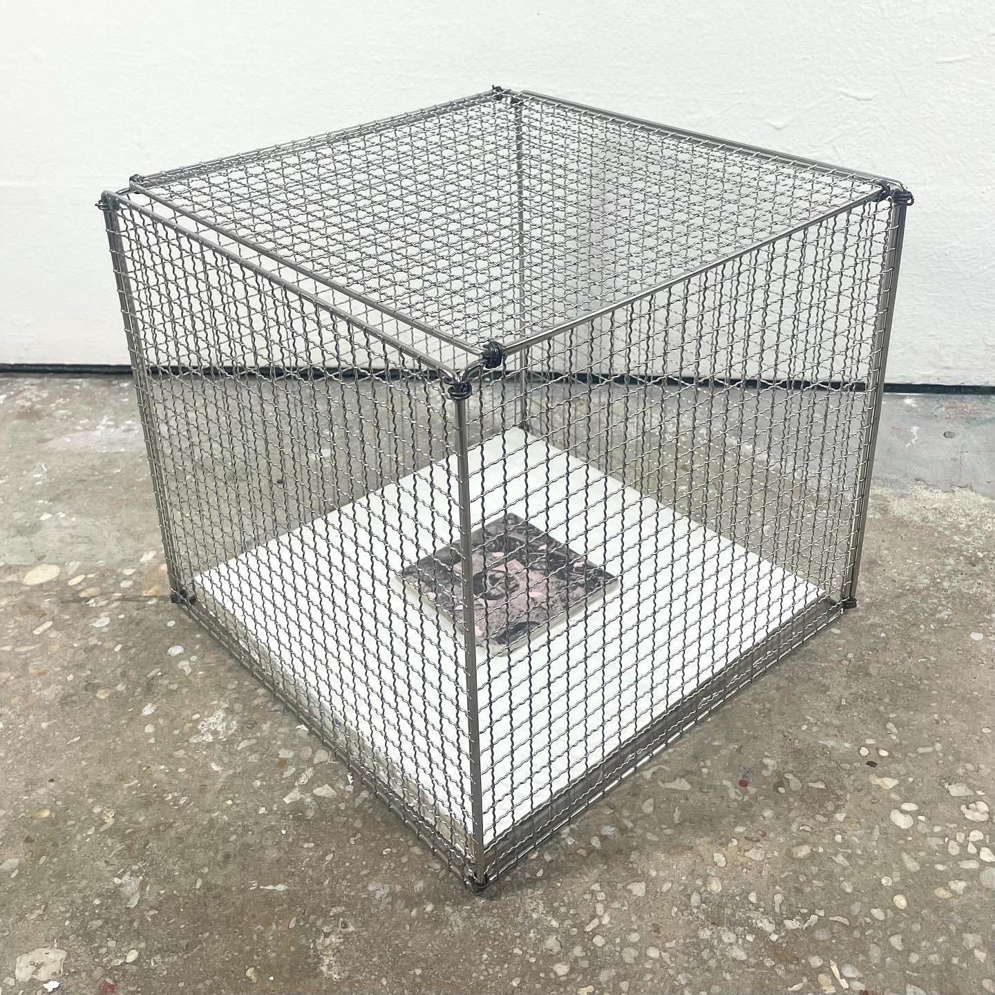 Metal-Cage